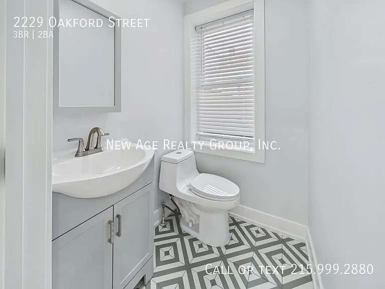 2229 Oakford St — Photo 4