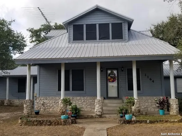 1164 E Charco Rd., Tuleta 78162