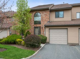 68 Castle Ridge Dr, East Hanover, NJ 07936