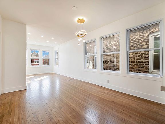 5th image of 6742 S Carpenter St