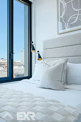 Rented by EXR | media 7