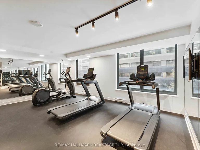 340 Queen St #1502 — Photo 20