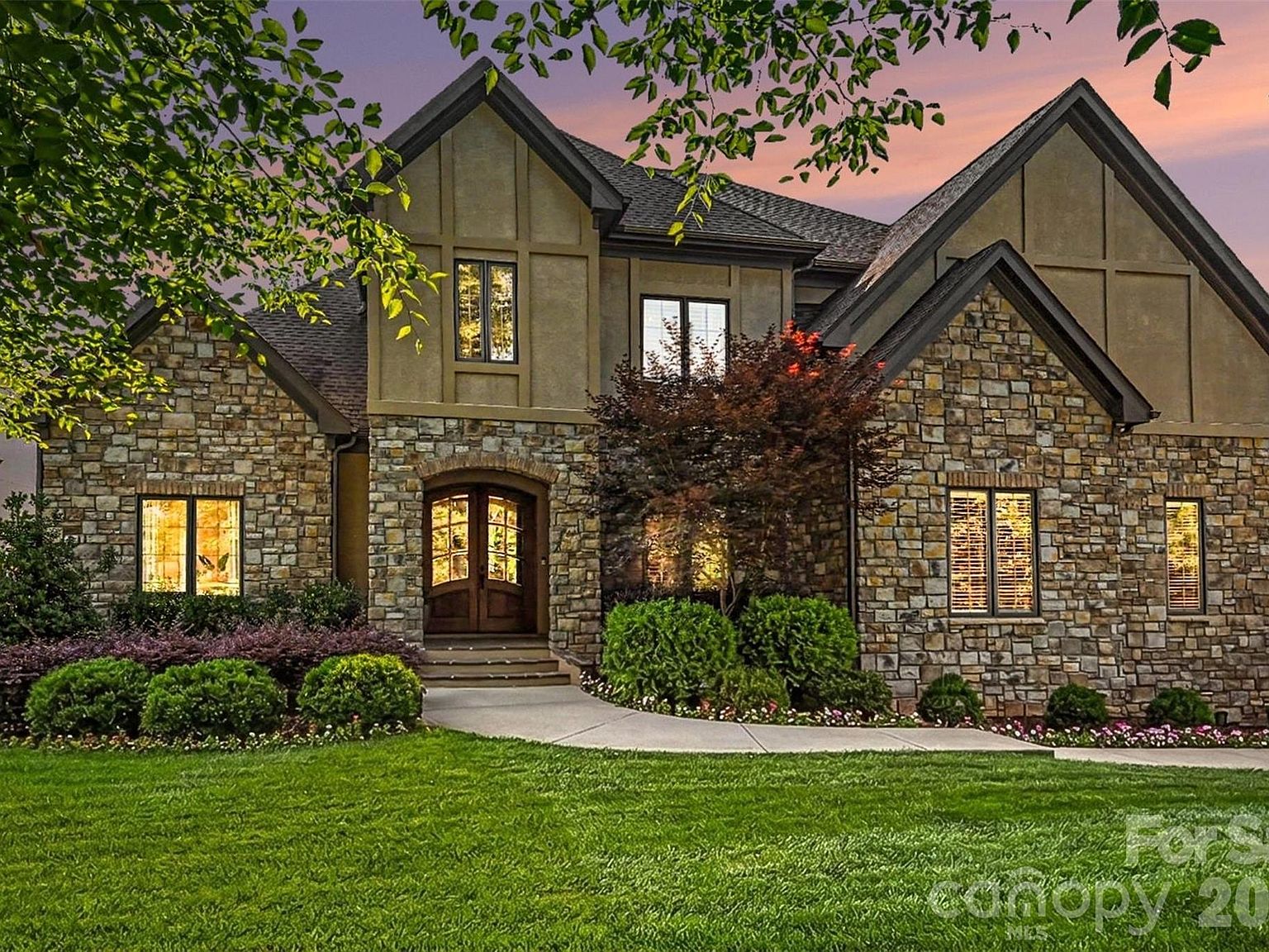 8000 Skye Lochs Dr, Waxhaw, NC 28173 | Zillow