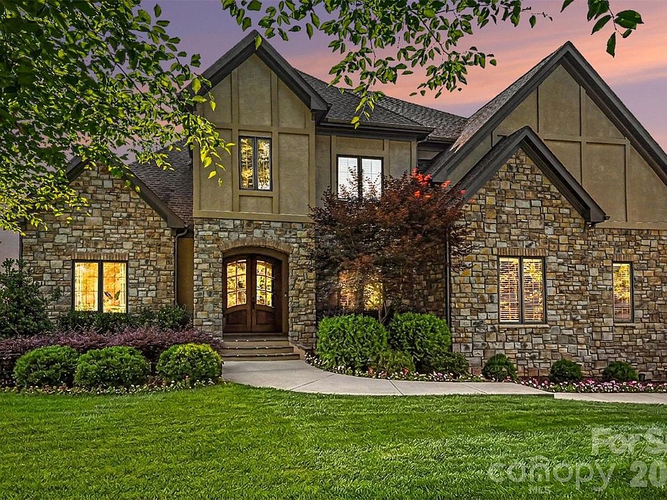 1st image of 8000 Skye Lochs Dr