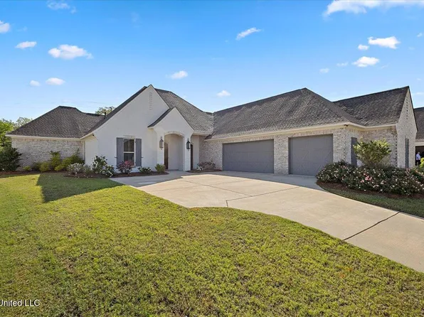 1319 Jasmine Way, Flowood, MS 39232