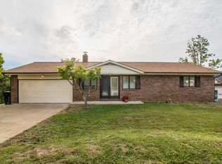 9637 E Vista Dr, Hillsboro, MO 63050