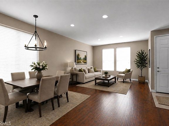 5th image of 255 Roxanne Ln