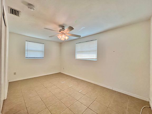 5th image of 2618 Sweetwood Dr