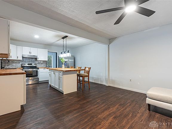 2nd image of 437 Kirkwood Dr