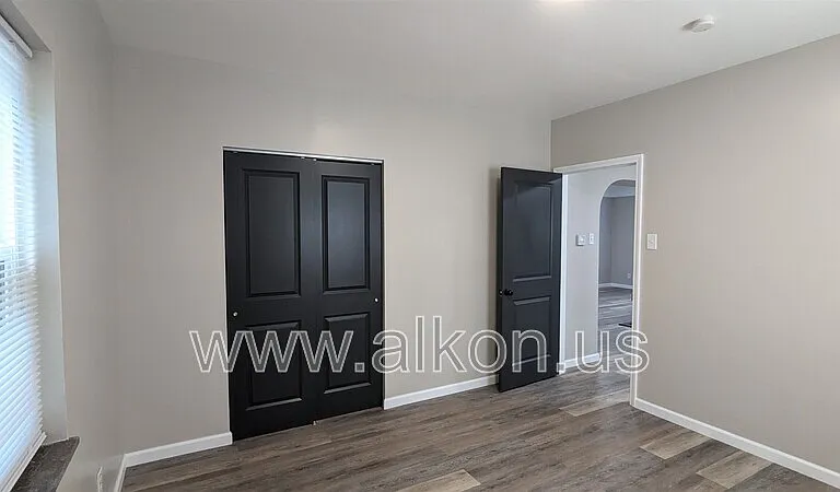 998 Clifton Rd — Photo 24
