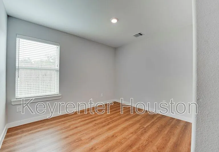 8635 Sunderland Rd #A — Photo 12