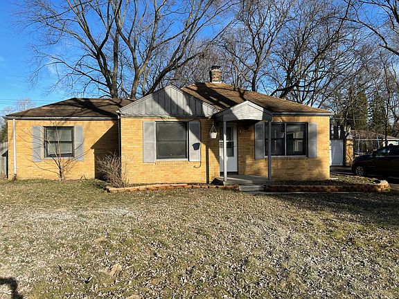 2nd image of 21554 Oxford Ave