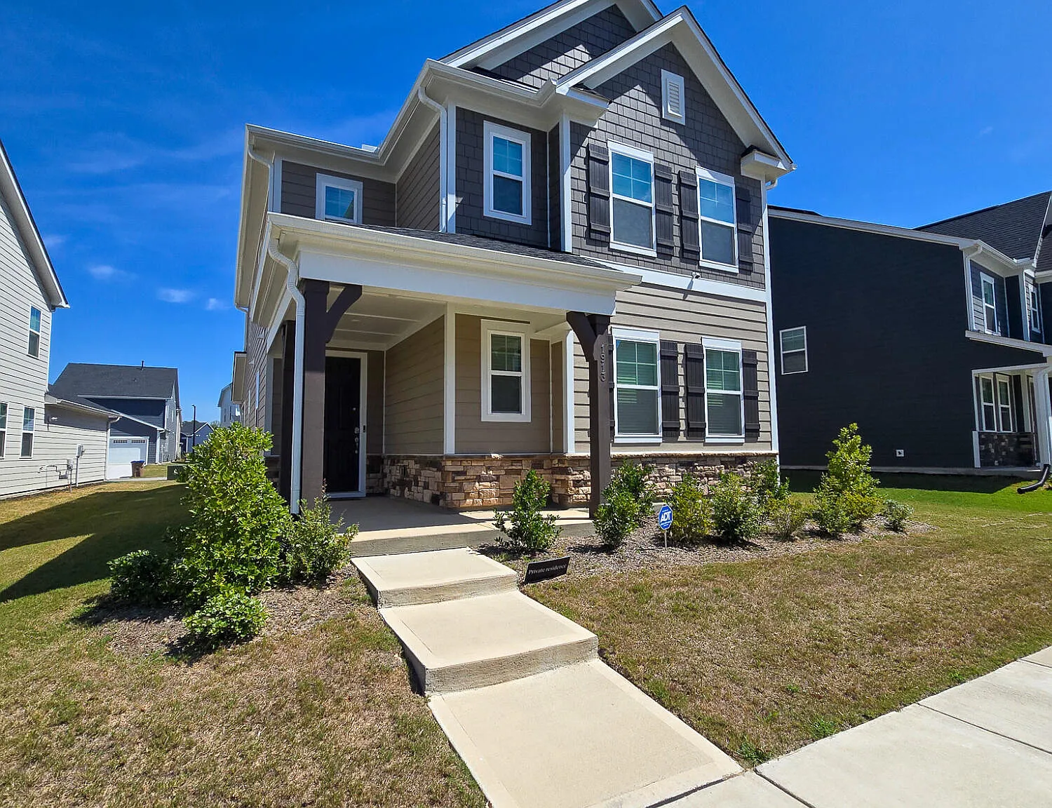 4 bed, 3.5 bath, $2,495 — Photo 1