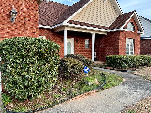 3rd image of 714 Loudon Hill Dr