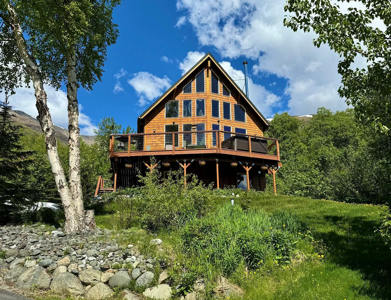 5 bed, 3.5 bath, 2627 sqft, $4,500 — Photo 1