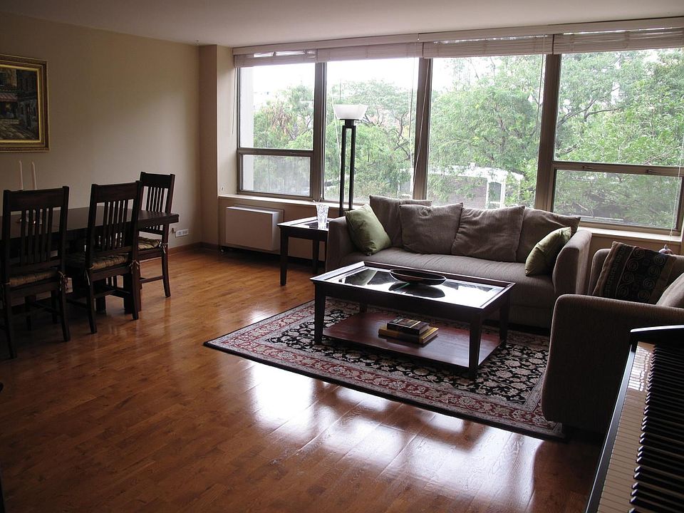 1st image of 1360 N Sandburg Ter APT 310