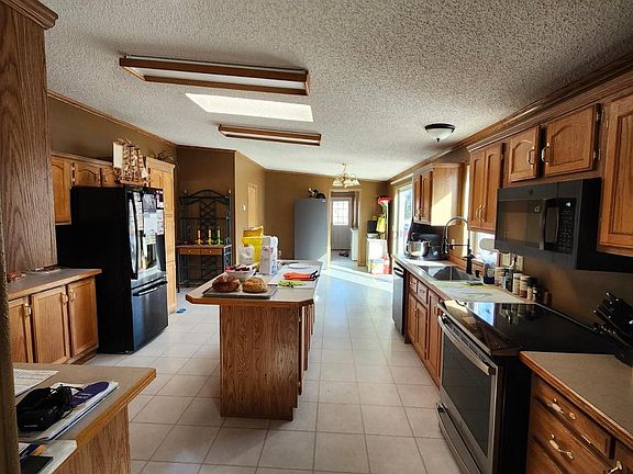5th image of 617 6th Ave