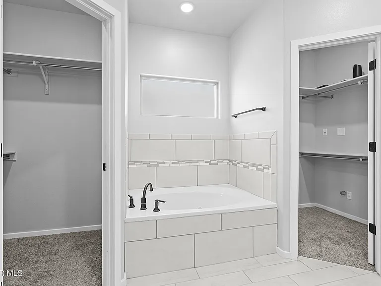 932 Texas Madrone Dr — Photo 24