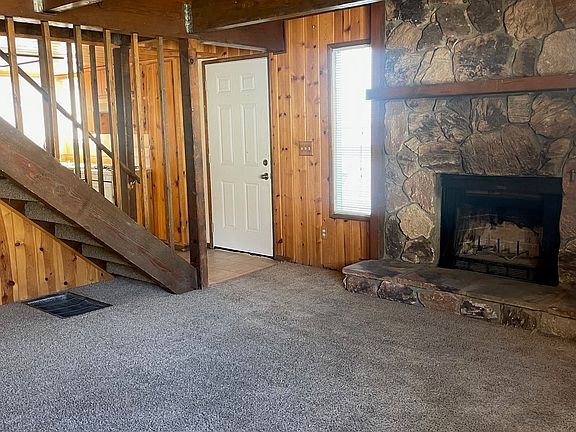 2nd image of 33413 Cedar Dr
