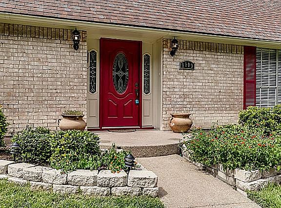 3rd image of 9909 Greenfield Dr
