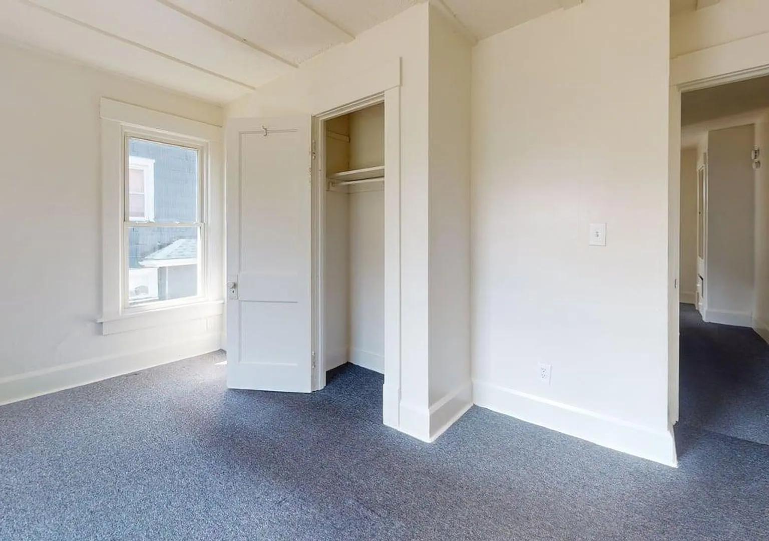 1223 Troy Pl NW — Photo 3