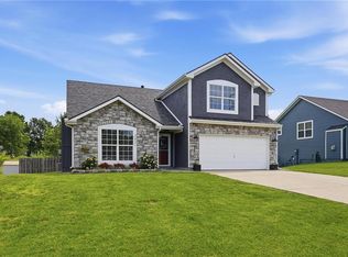 3021 N 157th St, Basehor, KS 66007