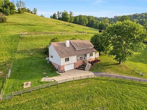 2nd image of 327 Sugar Run Rd