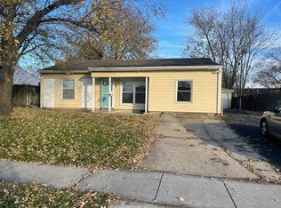 203 Hemlock Ave, Romeoville, IL 60446