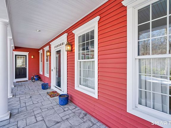 3rd image of 64 Summerwood Ridge