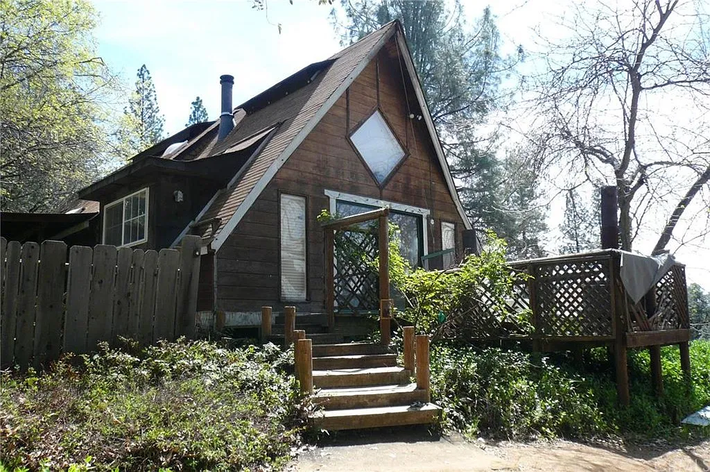 5990 Evergreen Ln photo 1