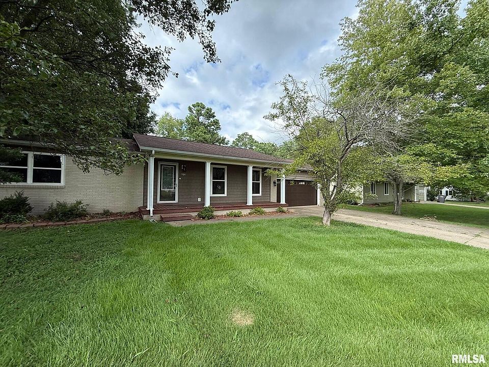 1st image of 914 Valley Dr