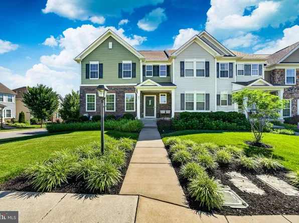 231 Hanover Ct, Chester Springs, PA 19425
