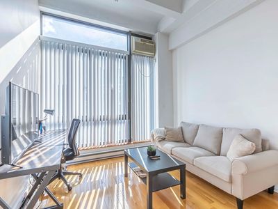 12 Stoneholm St APT 310, Boston, MA, 02115