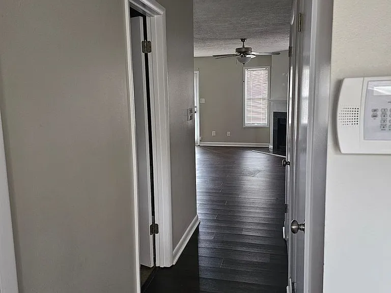 698 Bartons Landing Pl #3 — Photo 4
