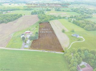5610 Smith Rd SW, Navarre, OH 44662