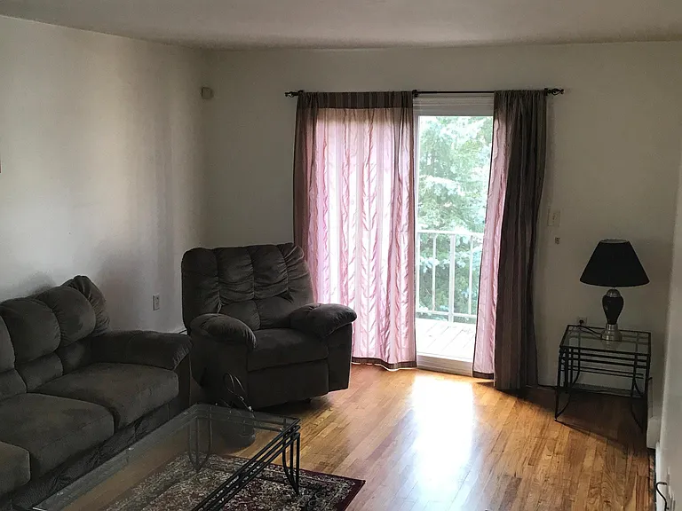 406 Cranbury Rd #10 — Photo 6