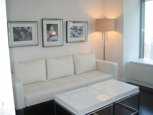 Rented by New York Residence | media 44