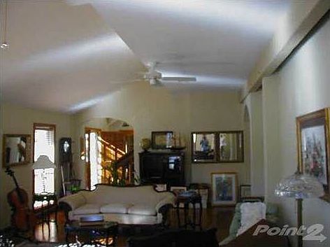 4th image of 4525 Bayside Blvd