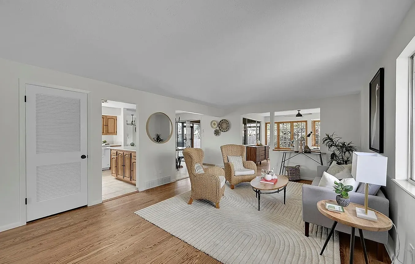 2 bed, 2016 sqft, $2,500 — Photo 2