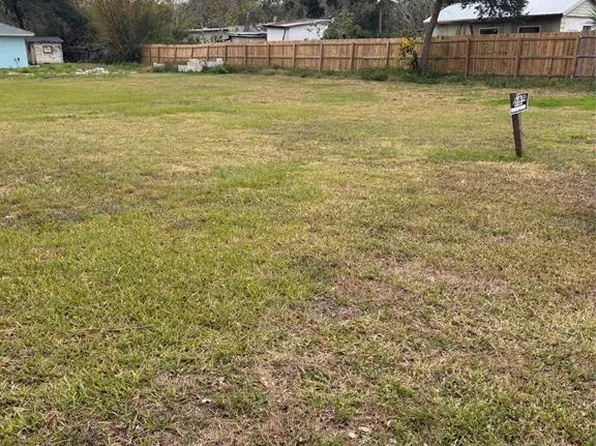 293 Newcomb St #1, New Smyrna Beach, FL 32168