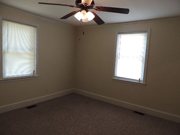 4th image of 726 Beaumont Ave