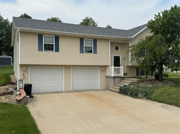 1744 Cypress Dr, Maryville, MO 64468