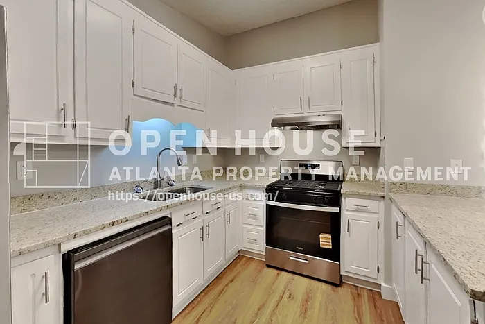 3753 Memorial Pkwy NW — Photo 6