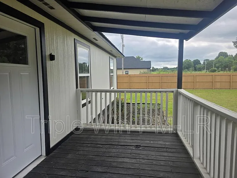 236 Vernon Harvey Rd — Photo 32