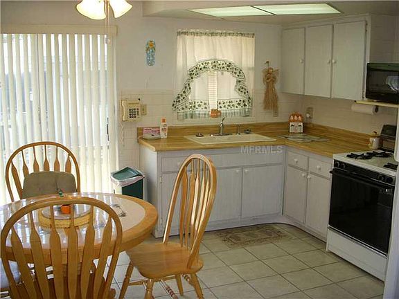 4th image of 12400 Park Blvd APT 102