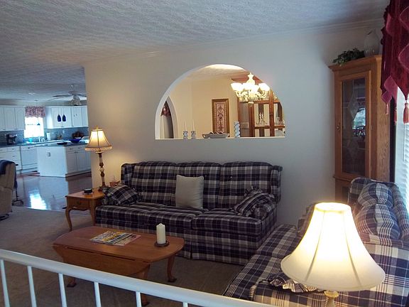 5th image of 100 Sandy Lake Cir