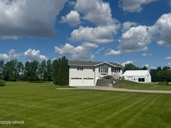 402 Main Ave, Colgate, ND 58046