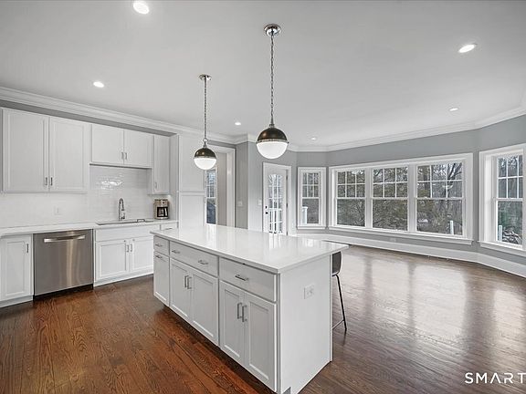 5th image of 1049 Stillwater Road