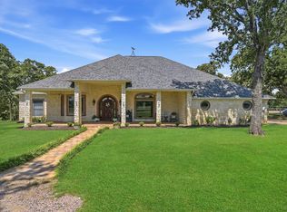171 Briar Creek Rd, Whitesboro, TX 76273