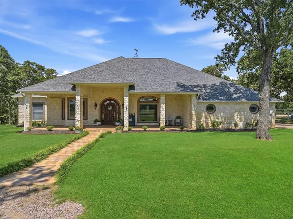 171 Briar Creek Rd, Whitesboro, TX 76273